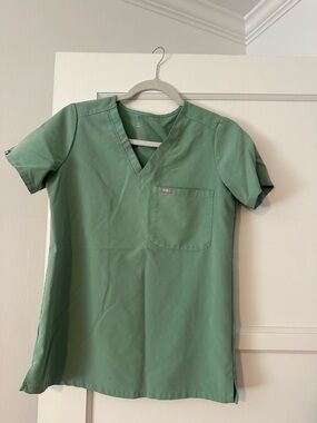 Figs Women's Sage Green Matching Set